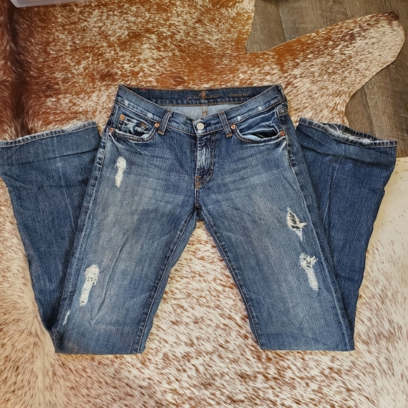 7FAMK - Picture 2 of 2